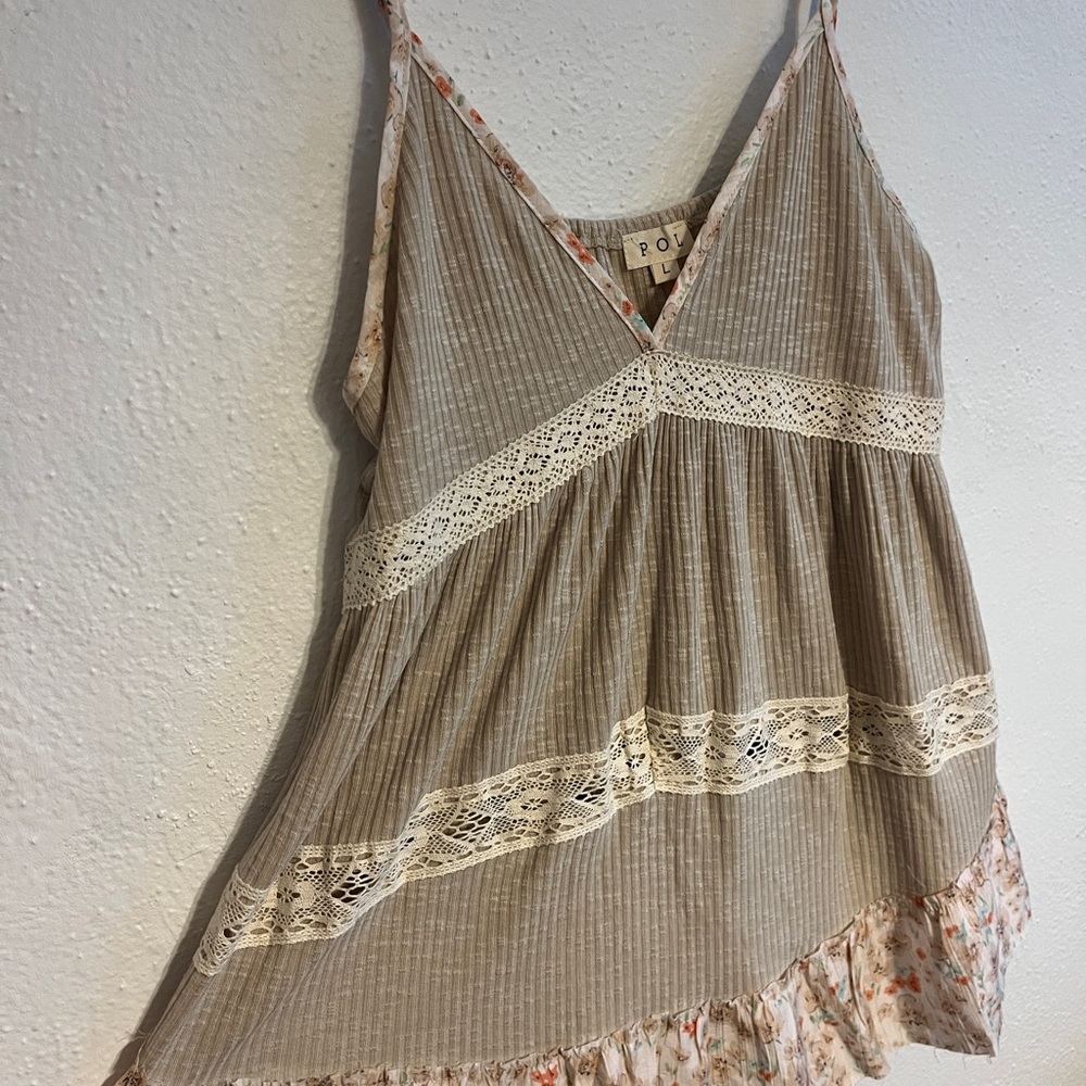 POL Tan flowy tank. NWOT